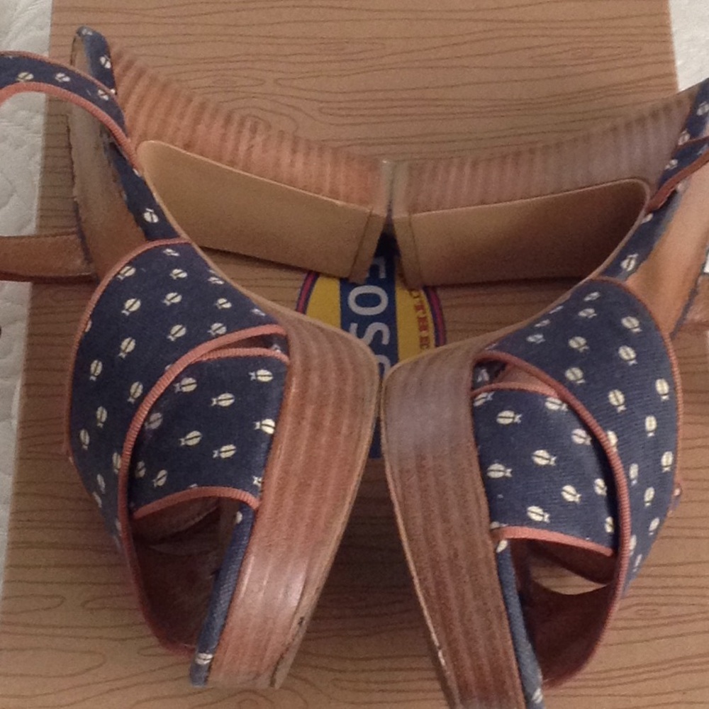FOSSIL heels - Picture 6 of 8